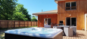 Jolie maison en lisière de forêt